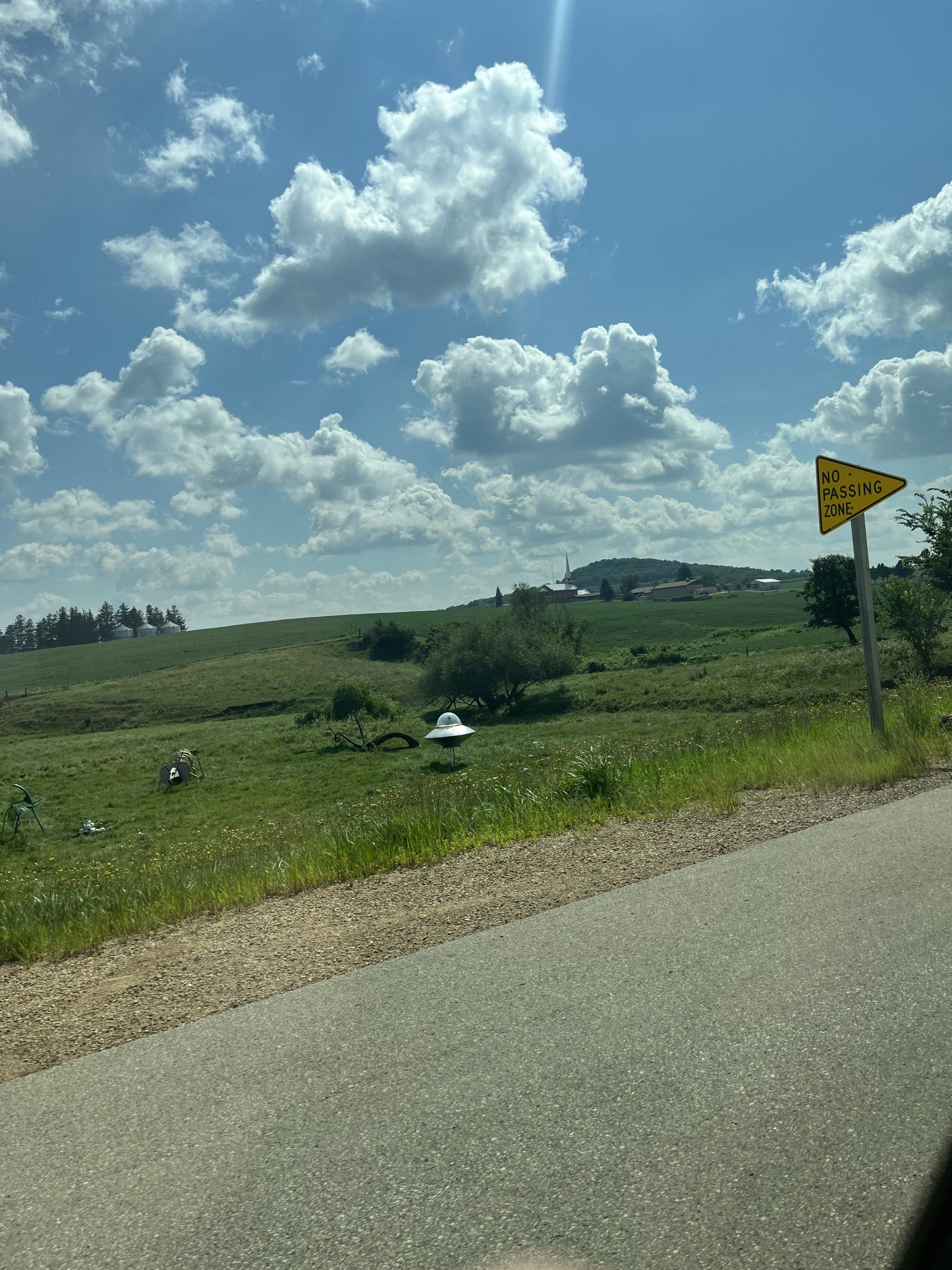 UFO On The Road — Town of Hazel Green, Wisconsin, United States